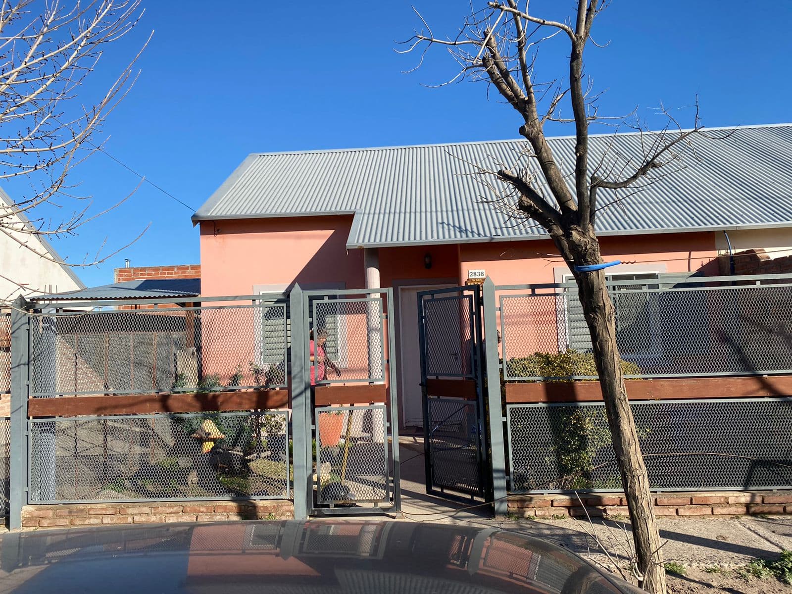 Casa dos dormitorios más quincho